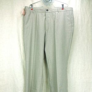 NWT DOCKERS PLAID STR8T FIT GOLF PANTS 4 for $25